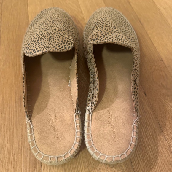 Universal Thread Cheetah Print Mules (Sz 8) - Picture 2 of 3